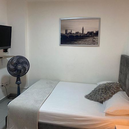 Hotel Boutique San Joaquin Plaza Медельин Экстерьер фото