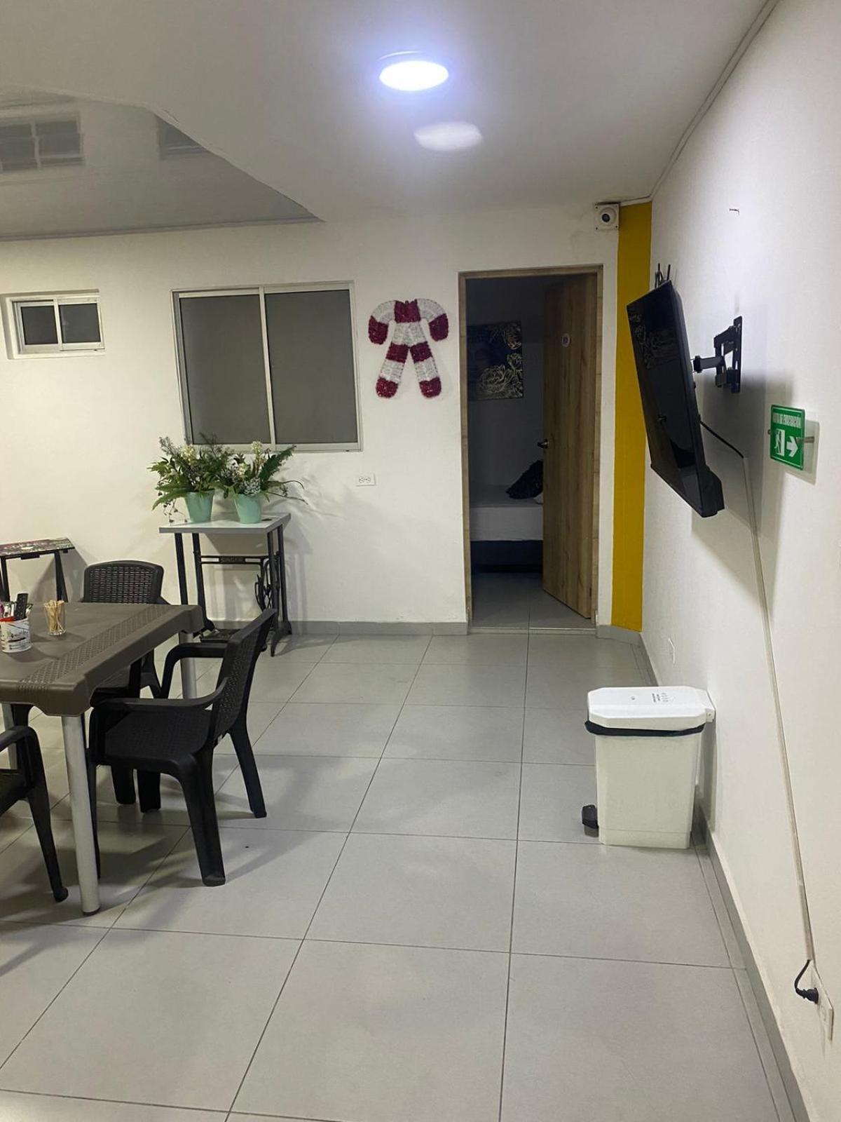 Hotel Boutique San Joaquin Plaza Медельин Экстерьер фото