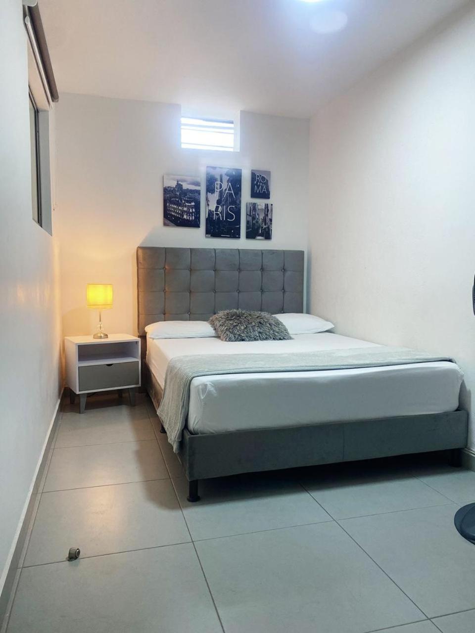Hotel Boutique San Joaquin Plaza Медельин Экстерьер фото