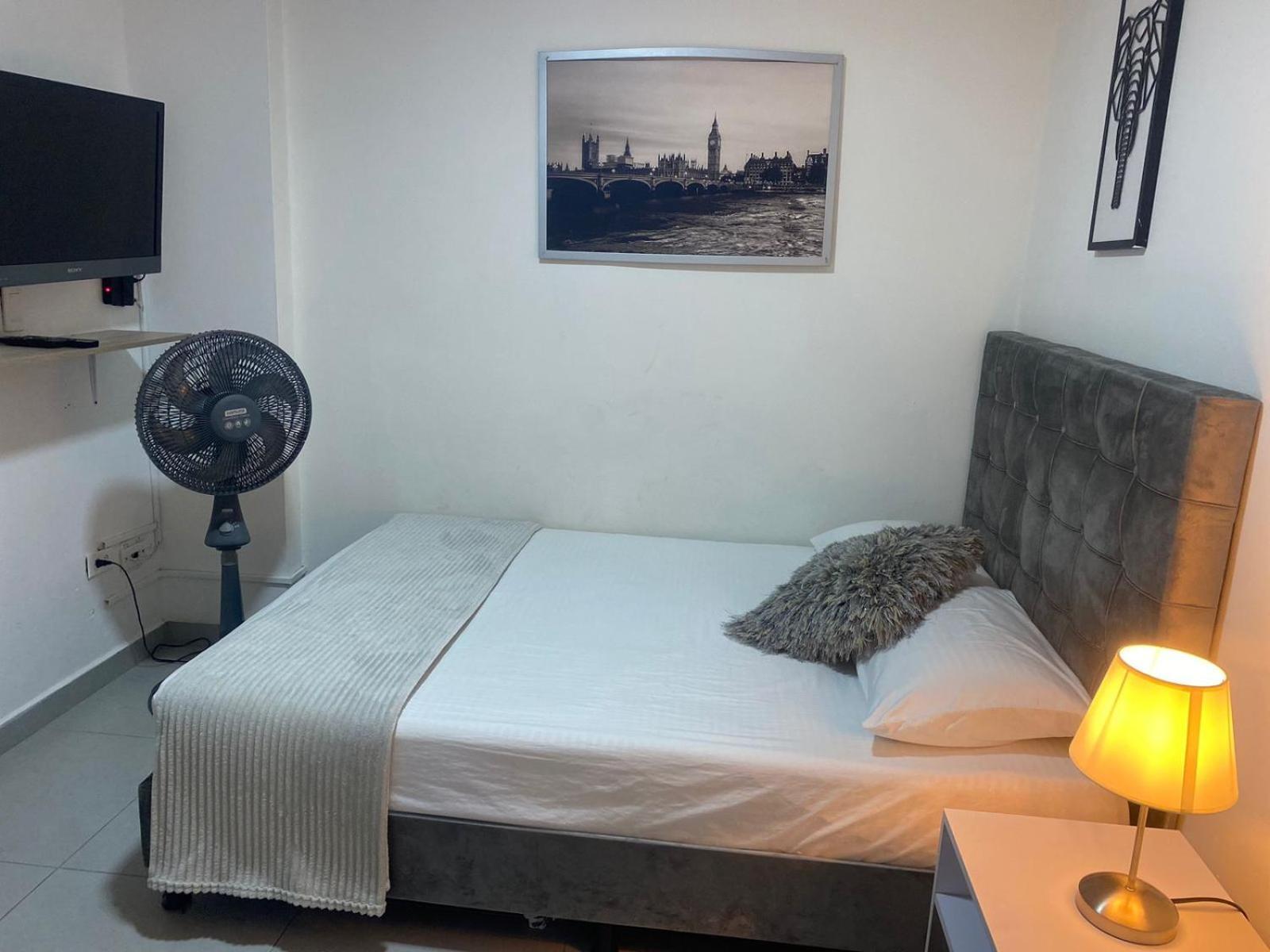 Hotel Boutique San Joaquin Plaza Медельин Экстерьер фото