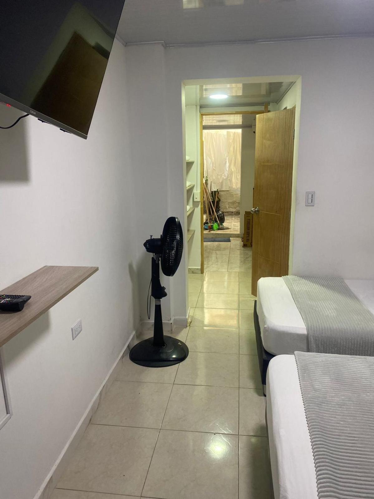 Hotel Boutique San Joaquin Plaza Медельин Экстерьер фото