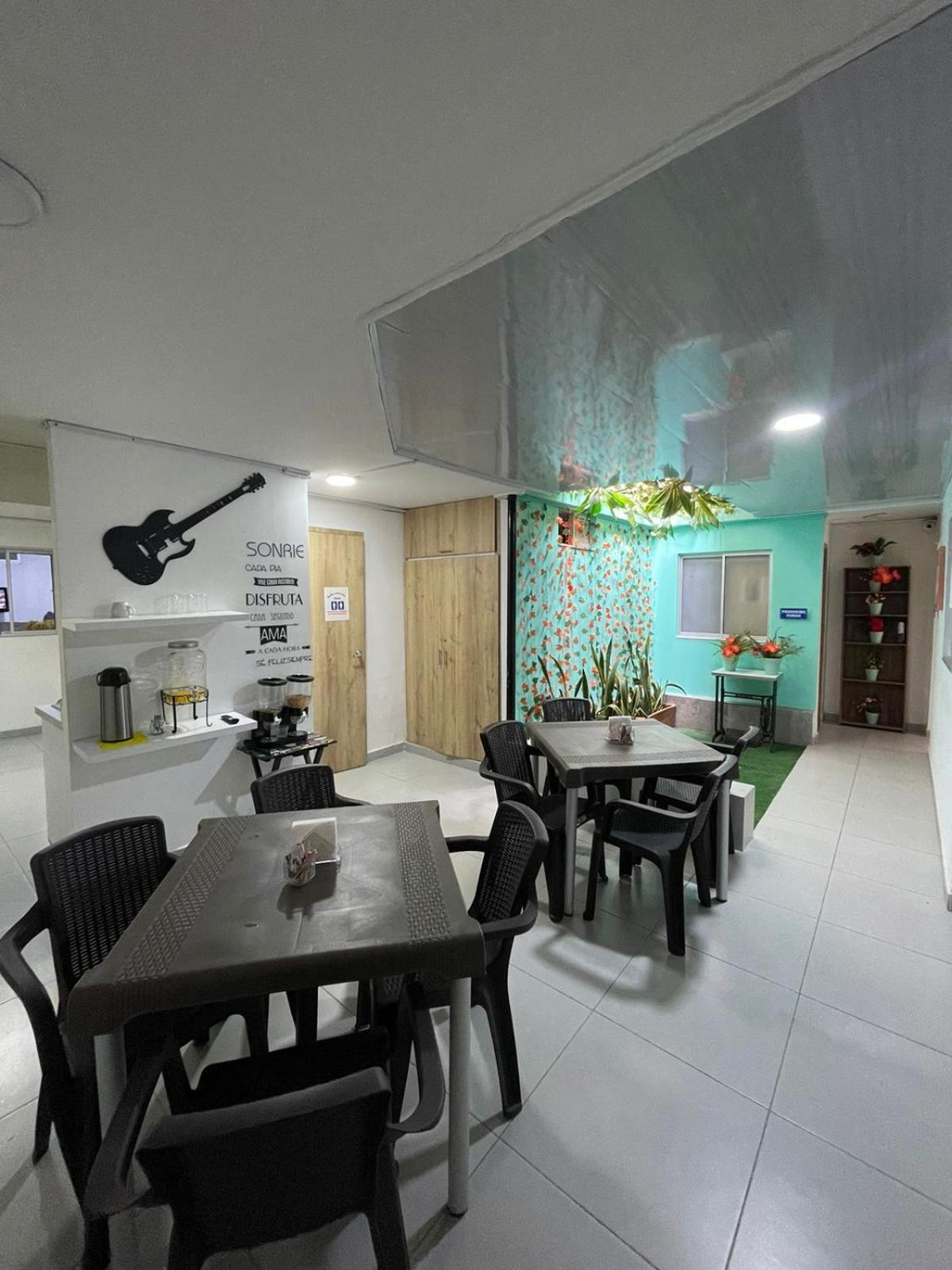 Hotel Boutique San Joaquin Plaza Медельин Экстерьер фото